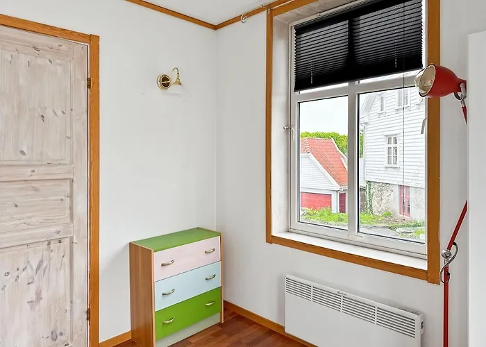 Scenic Escape - 2 Bedroom - 32 *
