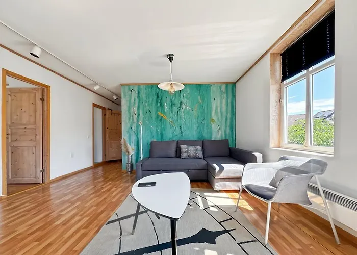 Scenic Escape - 2 Bedroom - 32 *